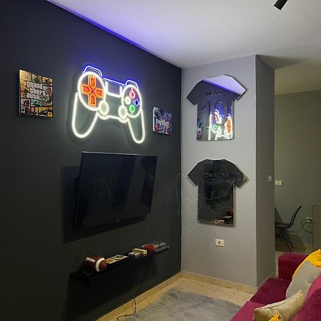 Super House 2 Blloku - 3 Rooms Tirana Exterior foto